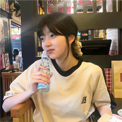 蕾哈娜内衣秀4