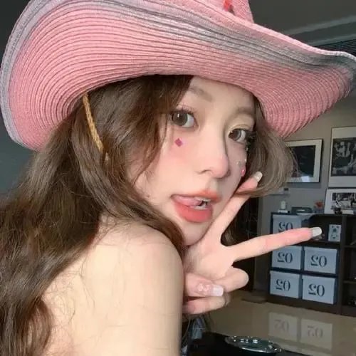 洞里的月亮